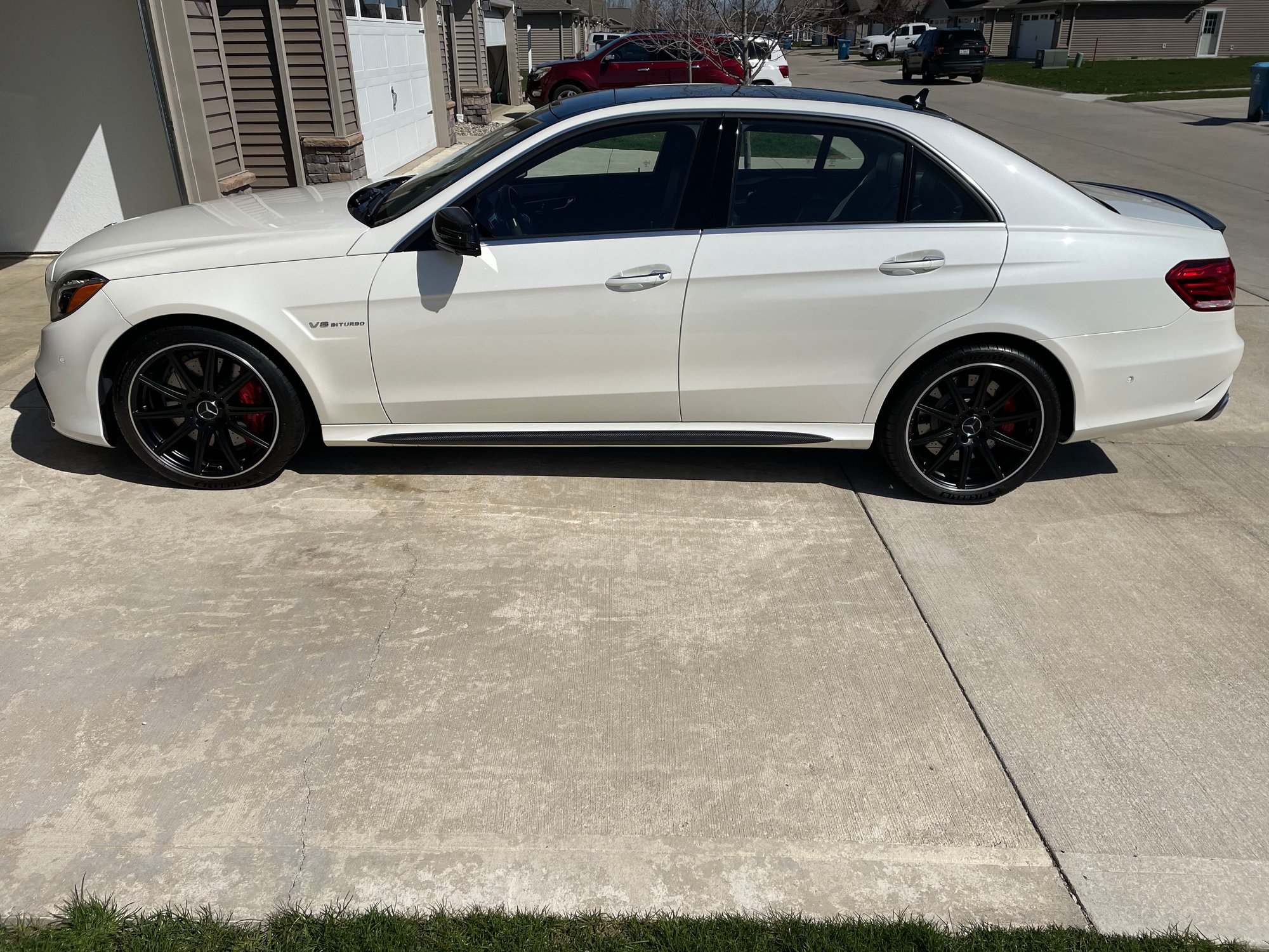 2015 Mercedes-Benz E63 AMG S - 2015 E63 S 4MATIC Sedan - low miles, pristine condition, transferable ext. warranty - Used - VIN WDDHF7GB7FB101718 - 11,649 Miles - 8 cyl - AWD - Automatic - Sedan - White - Fort Wayne, IN 46814, United States