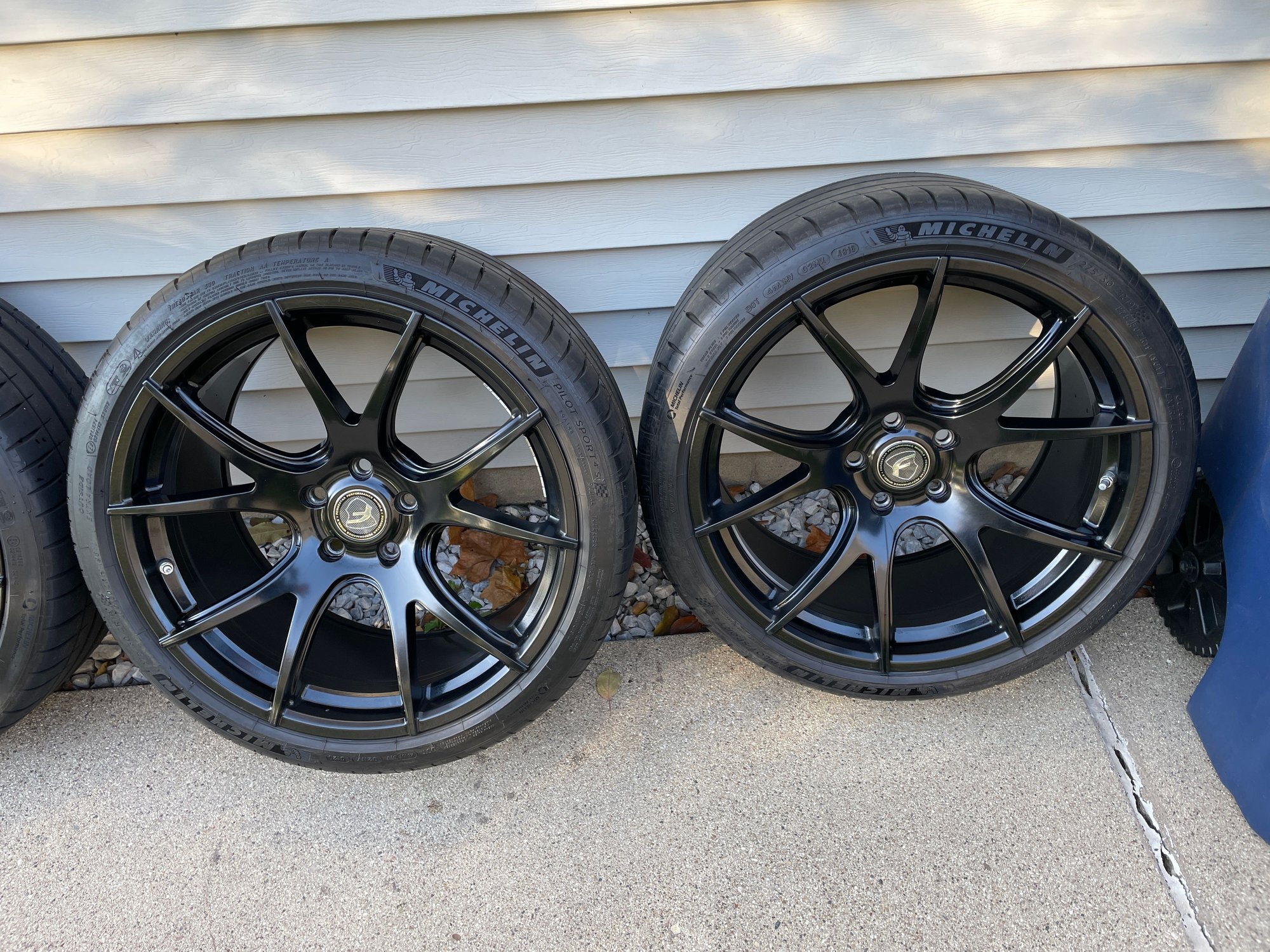 CF5V Wheels with Tires Mercedes C63 Fitment 20082014