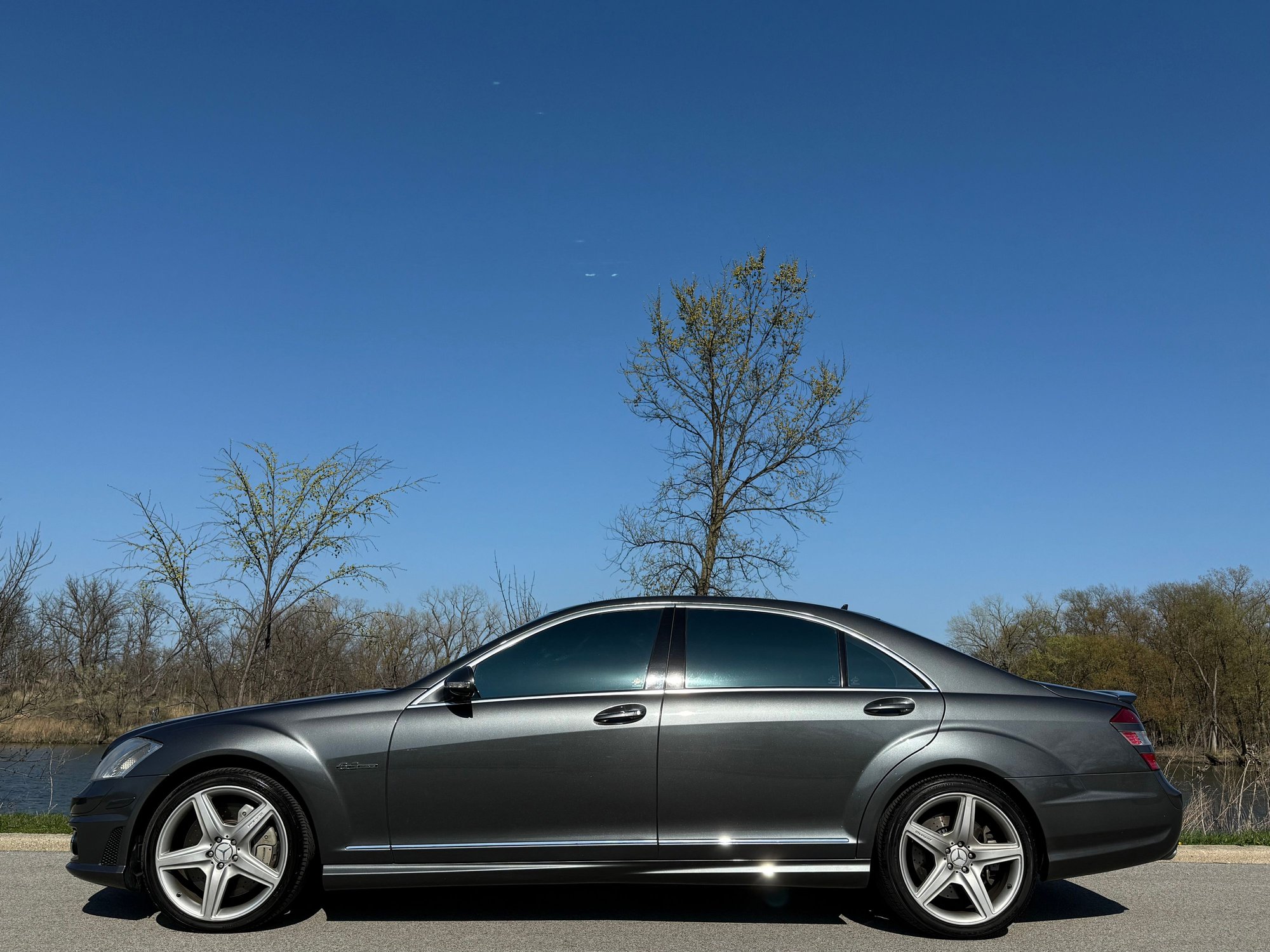 2009 Mercedes-Benz S63 AMG - 2009 Mercedes Benz S63 AMG Designo Graphite Edition - Used - VIN WDDNG77X09A248405 - 85,246 Miles - 8 cyl - 2WD - Automatic - Sedan - Gray - Skokie, IL 60076, United States