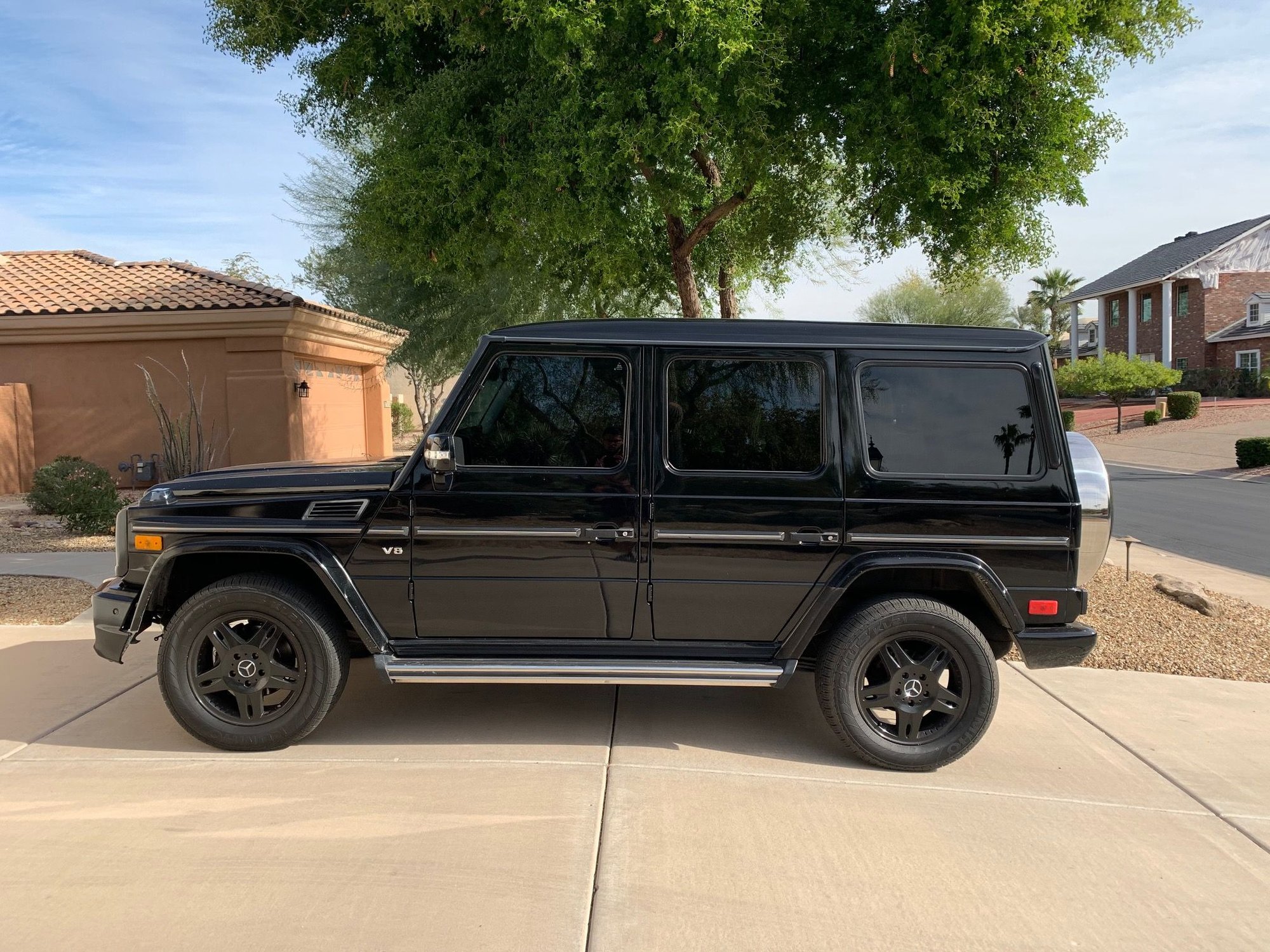 2003 Mercedes-Benz G500 - 2003 Mercedes-Benz G500 - Used - VIN WDCYR49E43X141559 - 198,000 Miles - 8 cyl - 4WD - Automatic - SUV - Black - Nnnn, AZ 55555, United States