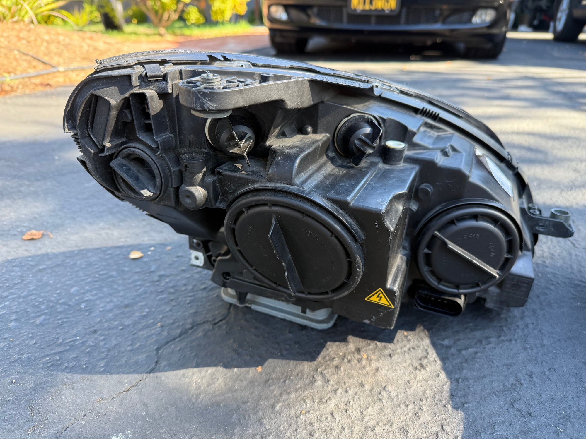 Lights - W204 C63 Headlight Set - Used - 2008 to 2011 Mercedes-Benz C63 AMG - Aptos, CA 95003, United States