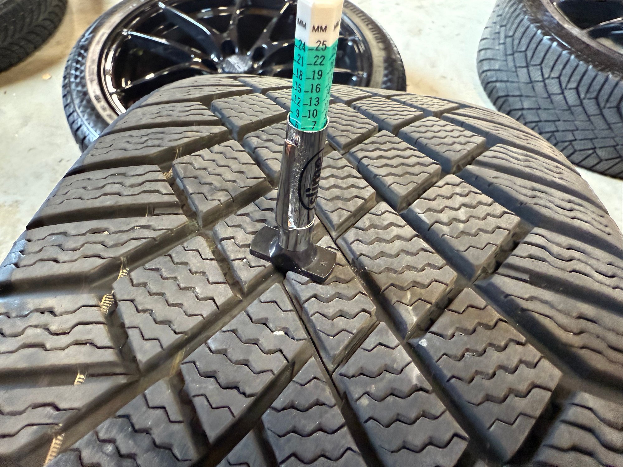 Wheels and Tires/Axles - O. Z. Leggera HLT Wheels 19x8.5 E 63 S Winter Tires 255/40/R19 Ceramic Coated - Used - All Years  All Models - South Metro, MN 55306, United States