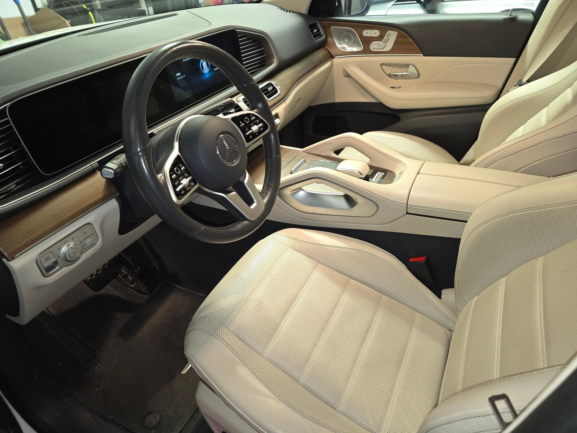 2020 Mercedes-Benz GLE450 - FS: 2020 Mercedes GLE 450 4matic Has Mercedes extended warranty until March 2026 - Used - VIN 4JGFB5KB8LA218665 - 64,229 Miles - 6 cyl - AWD - SUV - White - Dix Hills, NY 11746, United States