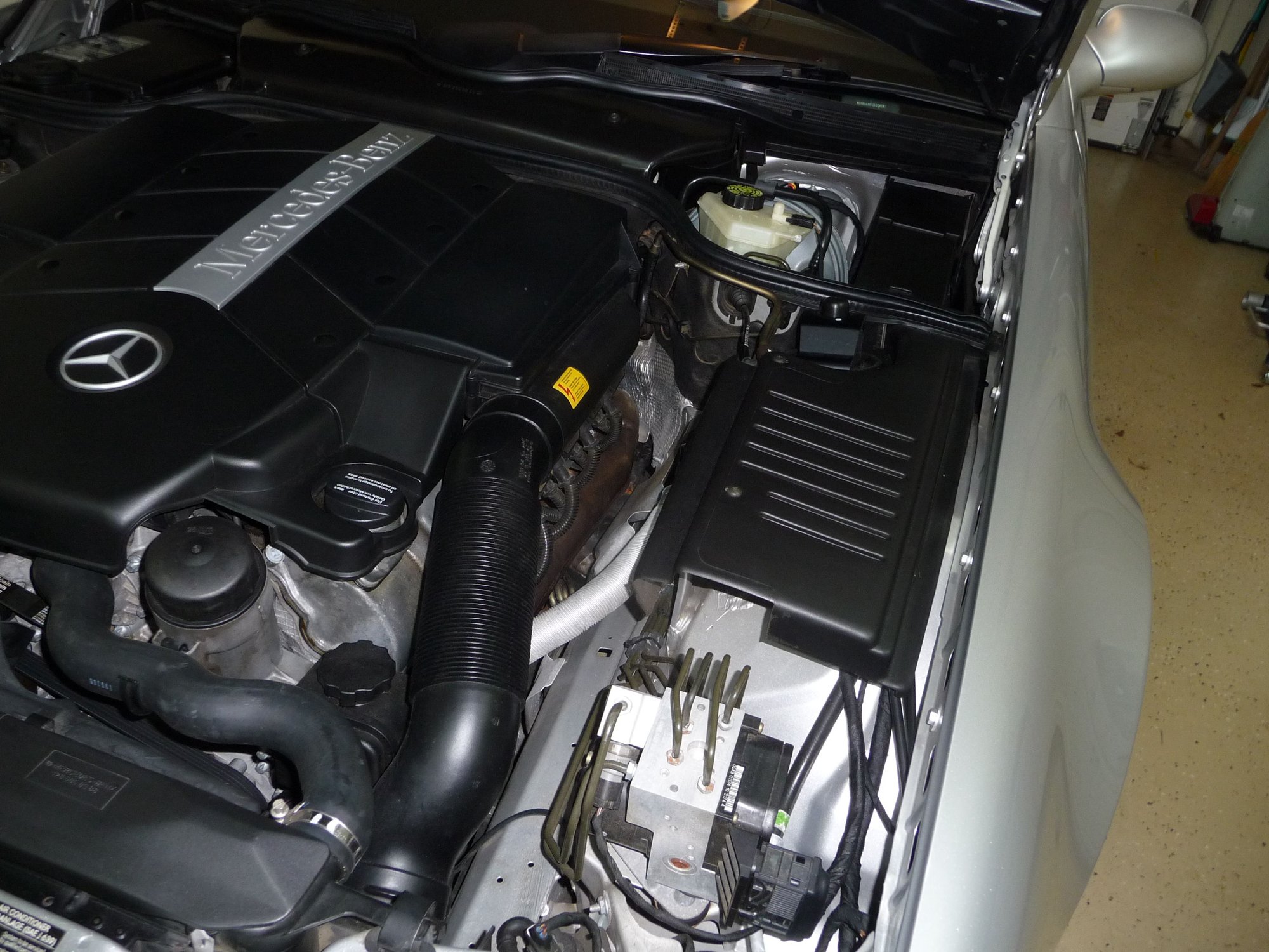 2002 Mercedes-Benz SL500 - 2002 SL500 SILVER ARROW. - Used - VIN WDBFA68F12F204341 - 39,220 Miles - 8 cyl - 2WD - Automatic - Convertible - Silver - Tulsa, OK 74011, United States