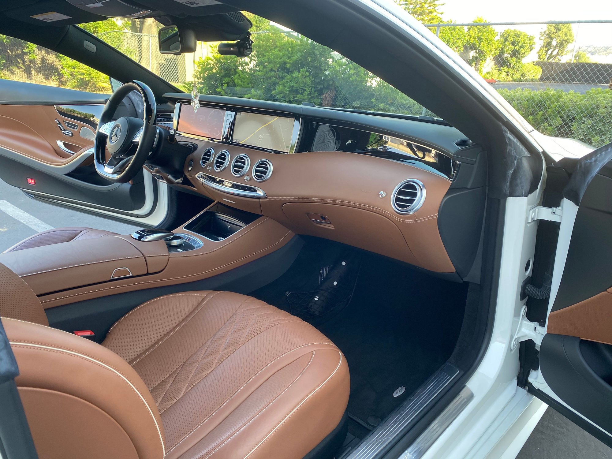 2015 Mercedes-Benz S550 - 2015 Mercedes-Benz S550 Coupe White/Brown 19k miles 1 owner - Used - VIN WDDXJ8FB1FA006627 - 19,402 Miles - 8 cyl - AWD - Automatic - Coupe - White - Los Angeles, CA 91789, United States