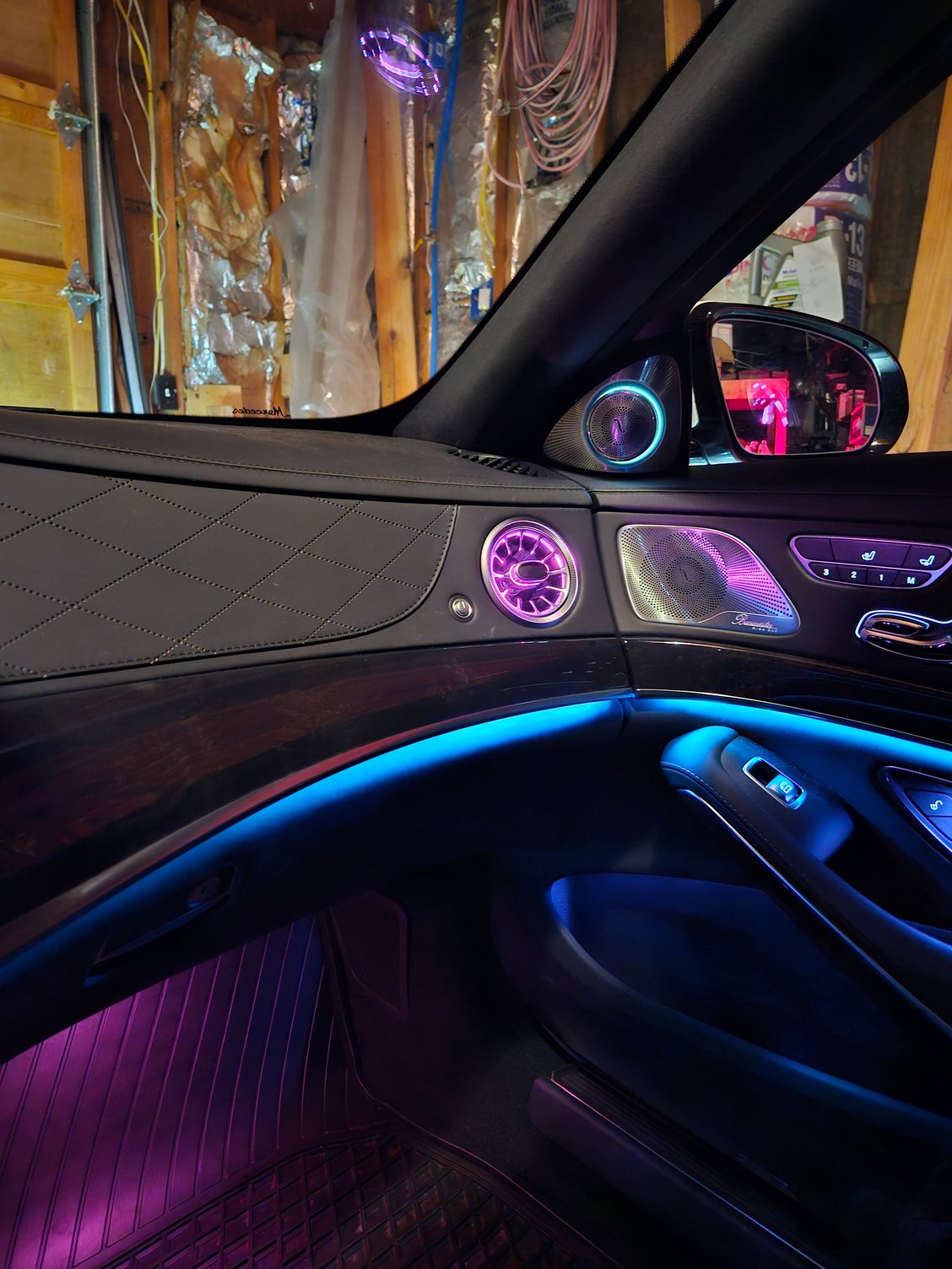 S63 ambient light window reflection no flash