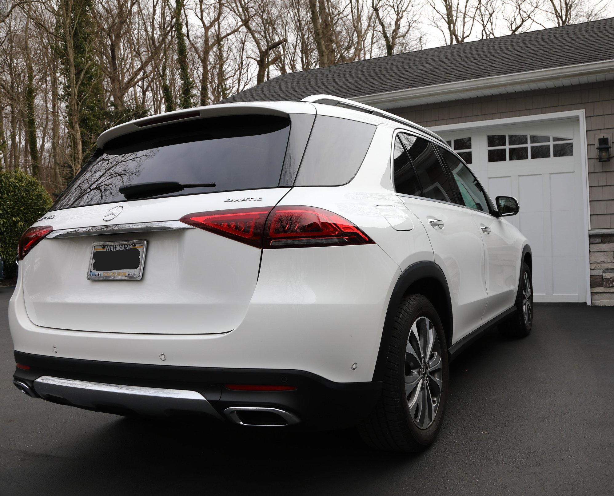 2020 Mercedes-Benz GLE450 - FS: 2020 Mercedes GLE 450 4matic Has Mercedes extended warranty until March 2026 - Used - VIN 4JGFB5KB8LA218665 - 64,229 Miles - 6 cyl - AWD - SUV - White - Dix Hills, NY 11746, United States