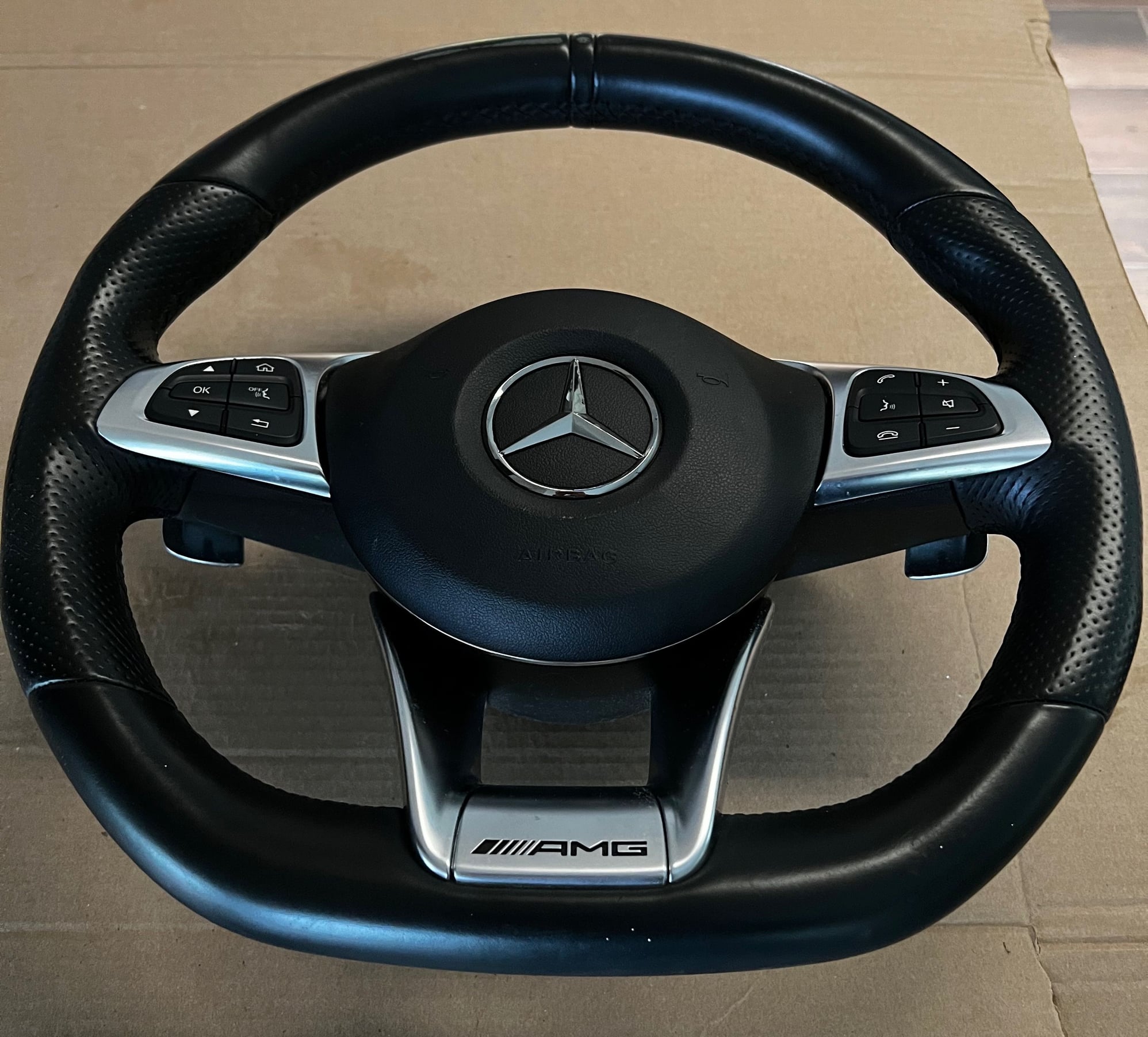 Steering/Suspension - 2017 AMG GT OEM Steering Wheel for sale - Used - 2016 to 2018 Mercedes-Benz AMG GT - Pompano Beach, FL 33069, United States