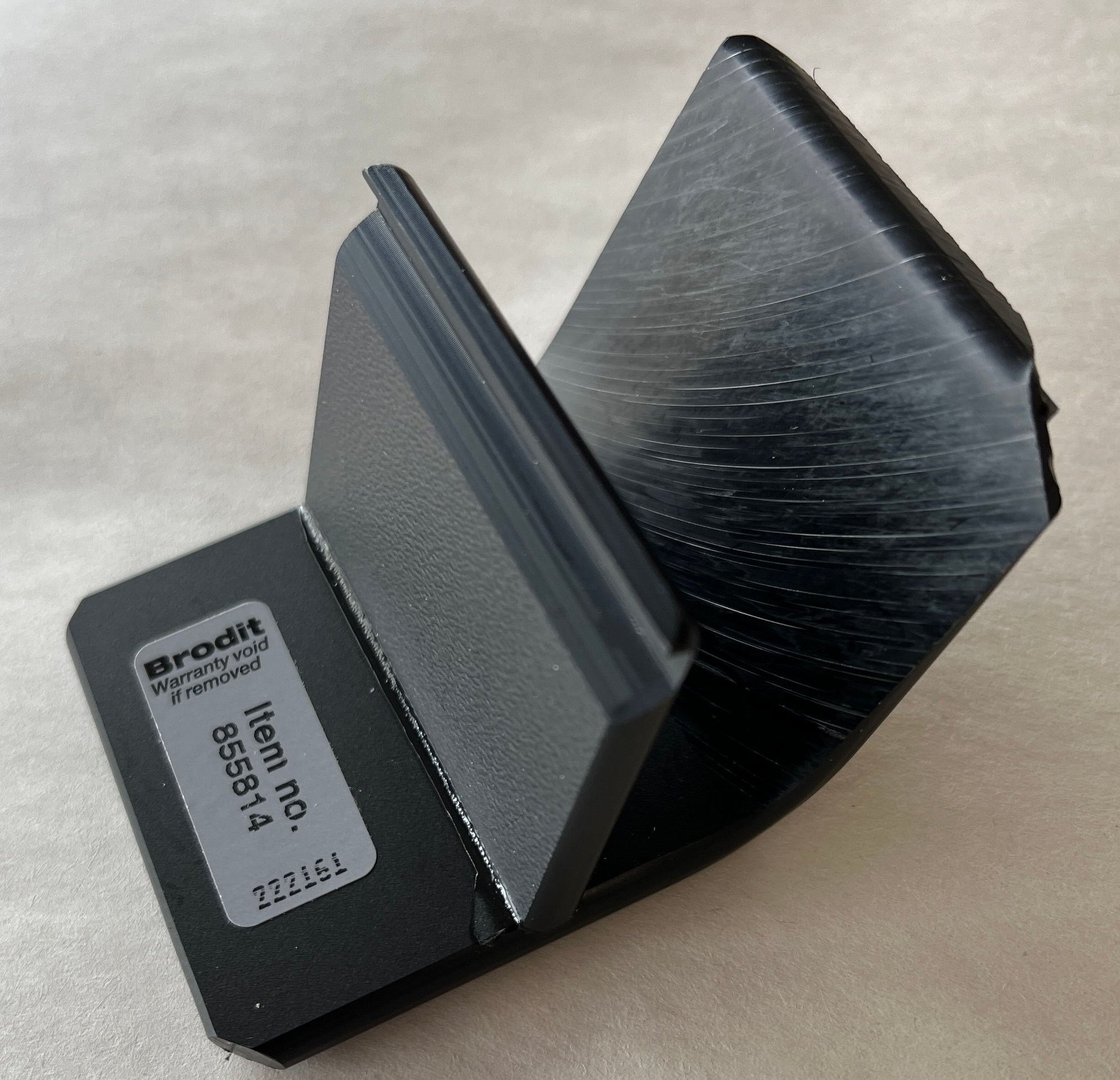 Back side of ProClip 855814.