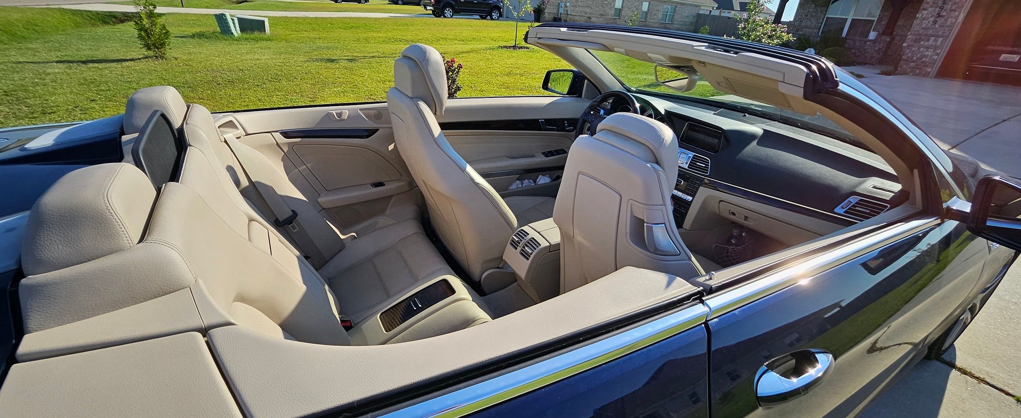 2014 Mercedes-Benz E550 - One owner - 54700 miles, excellent - 2014 Mercedes-Benz E-Class E 550 Cabriolet 2D - Used - VIN WDDKK7DF2EF230479 - 8 cyl - 2WD - Automatic - Convertible - Blue - Dothan, AL 36352, United States