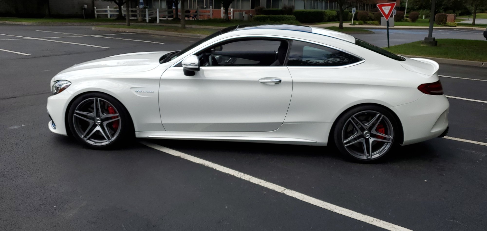 2018 Mercedes-Benz C63 AMG S - 2018 Mercedes-Benz C 63 AMG S Coupe - Used - VIN WddwJ8hbojf732080 - 10,300 Miles - 8 cyl - 2WD - Automatic - Coupe - White - Mechanicville, NY 12118, United States