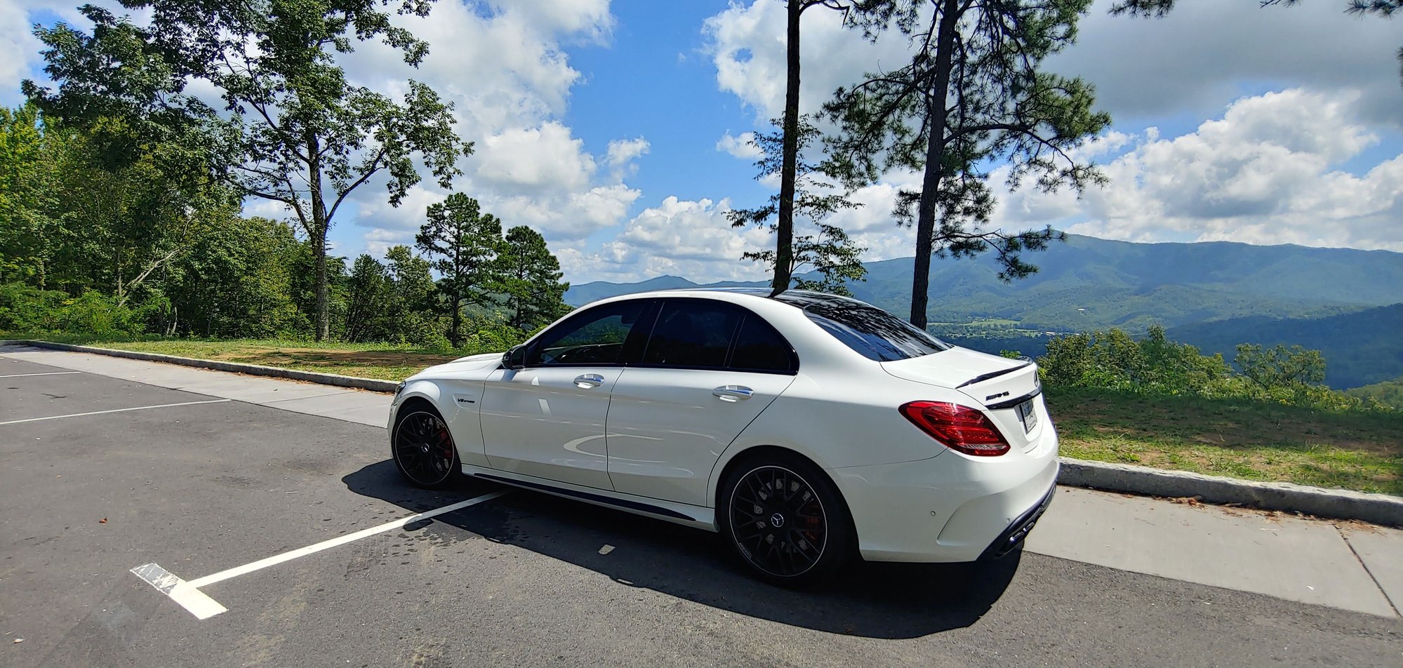 2017 Mercedes-Benz C63 AMG S - 2017 Mercedes C63S Sedan - Used - VIN 55SWF8HB7HU181476 - 5,800 Miles - 8 cyl - 2WD - Automatic - Sedan - White - Maryville, TN 37801, United States
