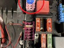 The necessary fuse, to which 12V is suitable when the ignition is turned on, is located here.