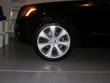 20 in 7 Spoke Wheels standard with appearance package