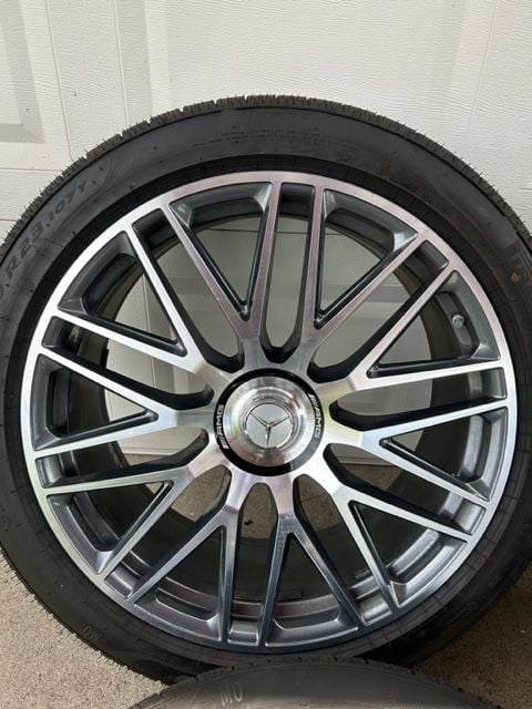 Wheels and Tires/Axles - 23" MERCEDES GLS AND GLE AMG WHEELS AND TIRES OEM FACTORY AUTHENTIC SET! LIKE NEW! - Used - Gardena, CA 90247, United States
