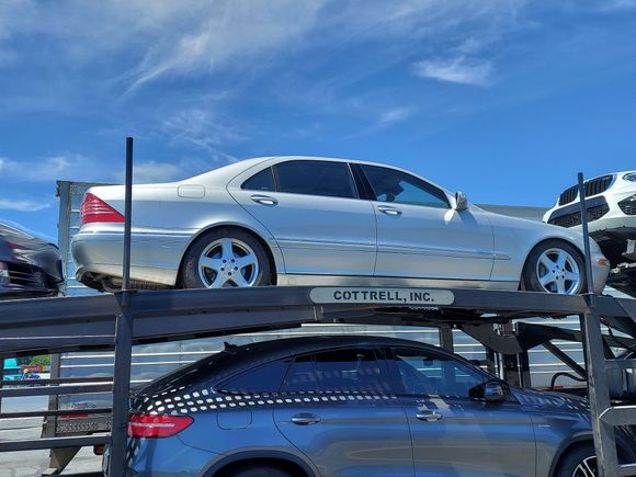 05 S500 62k on the clock. Transport from CA to PA. Issues with the transport but sorted out now.