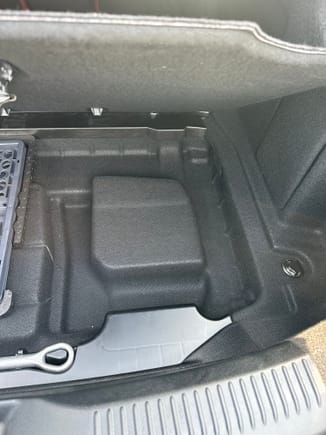 2020 CLS53 AMG trunk area