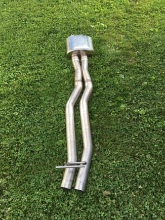 Mid section with muffler.
