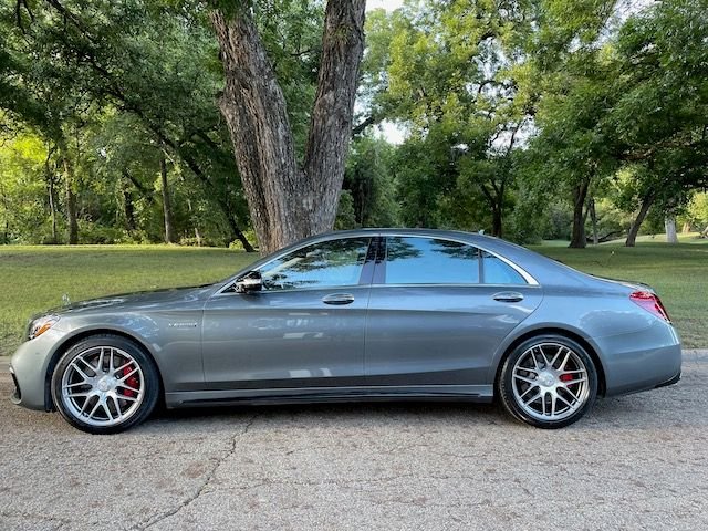 2020 Mercedes-Benz S63 AMG - Very Low Mileage 2020 S 63 AMG FS - Used - VIN VIN: WDDUG8JB1LA5 - 3,787 Miles - 8 cyl - AWD - Manual - Sedan - Gray - Dallas, TX 75209, United States