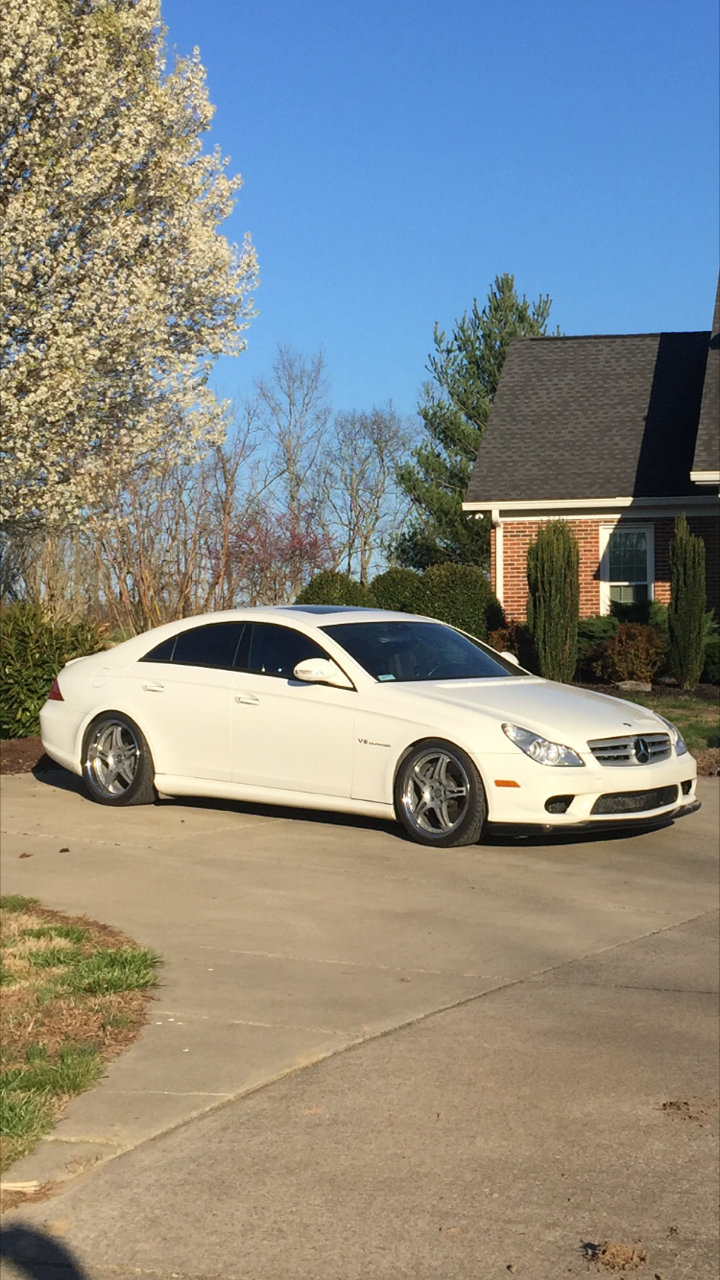 2006 Mercedes-Benz CLS55 AMG - 2006 CLS55 Alabaster White on Black, 66k miles, 20" Brabus Wheels and BC Coilovers - Used - VIN WDDDJ76XX6A016825 - 66,700 Miles - 8 cyl - 2WD - Automatic - Sedan - White - Gallatin, TN 37066, United States