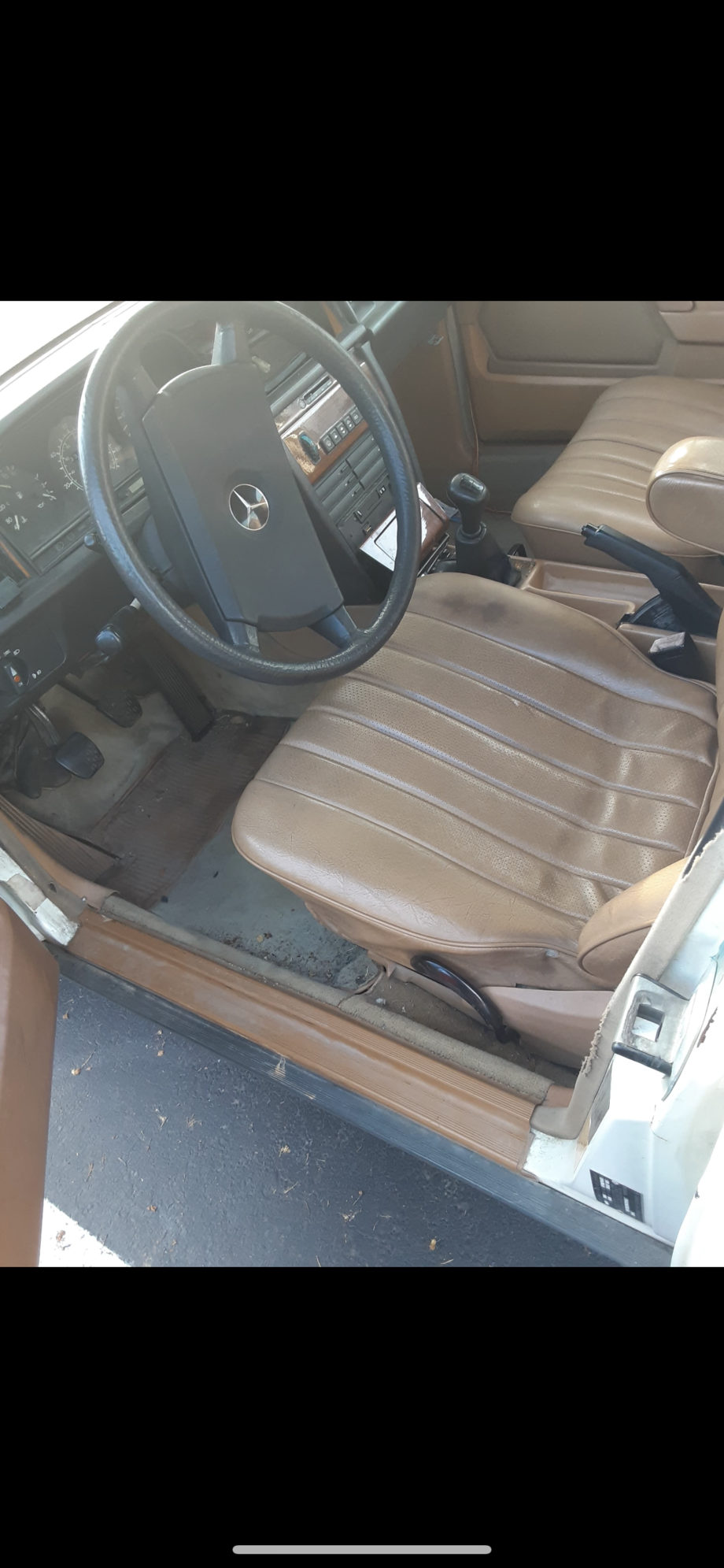 1984 Mercedes-Benz 190D - 1984 Mercedes-Benz 190D 5 Speed Manual Transmission - Used - VIN Wd8d822axe033746 - 198,000 Miles - 6 cyl - Manual - Sedan - Beige - Pasadena, CA 91105, United States