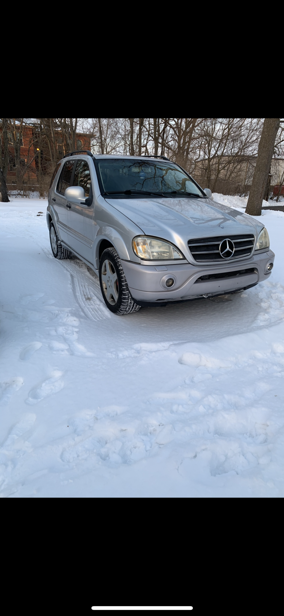 2001 Mercedes-Benz ML55 AMG - 2001 Mercedes ML55 AMG - ~140k mi. - Make an offer - Used - VIN 4JGAB74E11A266096 - 137,500 Miles - 8 cyl - 4WD - Automatic - SUV - Silver - Columbus, OH 43215, United States