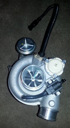 The installed sensor, wont get used for a while but I didn't want to install a sensor on a dirty turbo, so here she is!