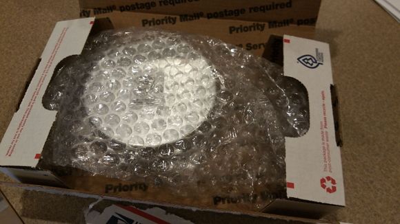 Carsmo packaging (sufficient bubble wrap)