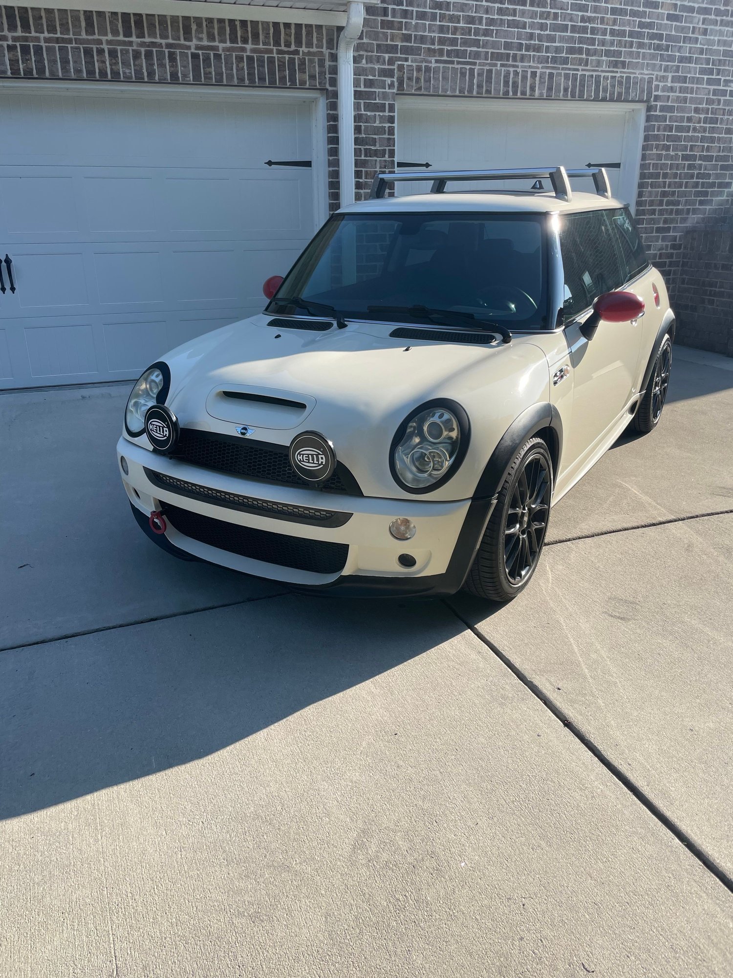2005 Mini R53: "Mk I" Mini Cooper S - 2005 r53s - Used - VIN WMWRE33535TG98143 - 4 cyl - 2WD - Automatic - Hatchback - White - Savannah, GA 31406, United States