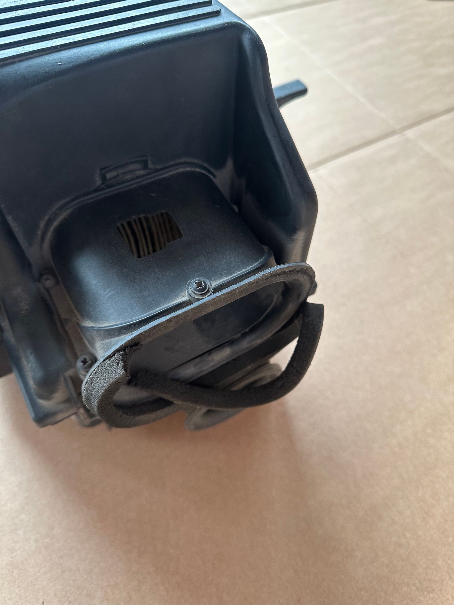 Engine - Intake/Fuel - R53 JCW Air Box - Used - 2002 to 2006 Mini R53: "Mk I" Mini Cooper S - Montreal, QC H3H2J2, Canada