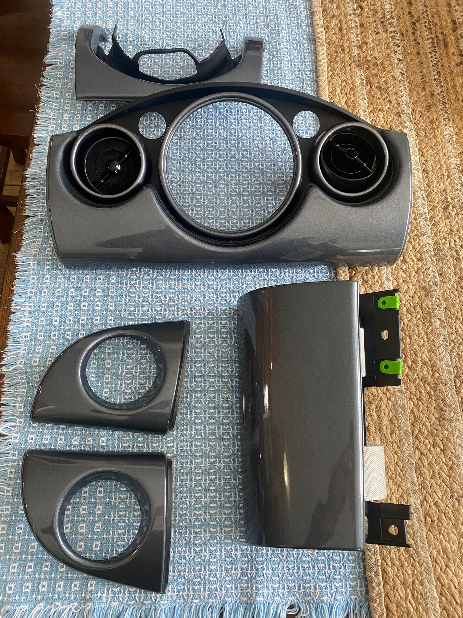 Interior/Upholstery - 2005 Anthracite dash $70 - Used - 2001 to 2006 Mini Cooper - Ballston Lake, NY 12019, United States