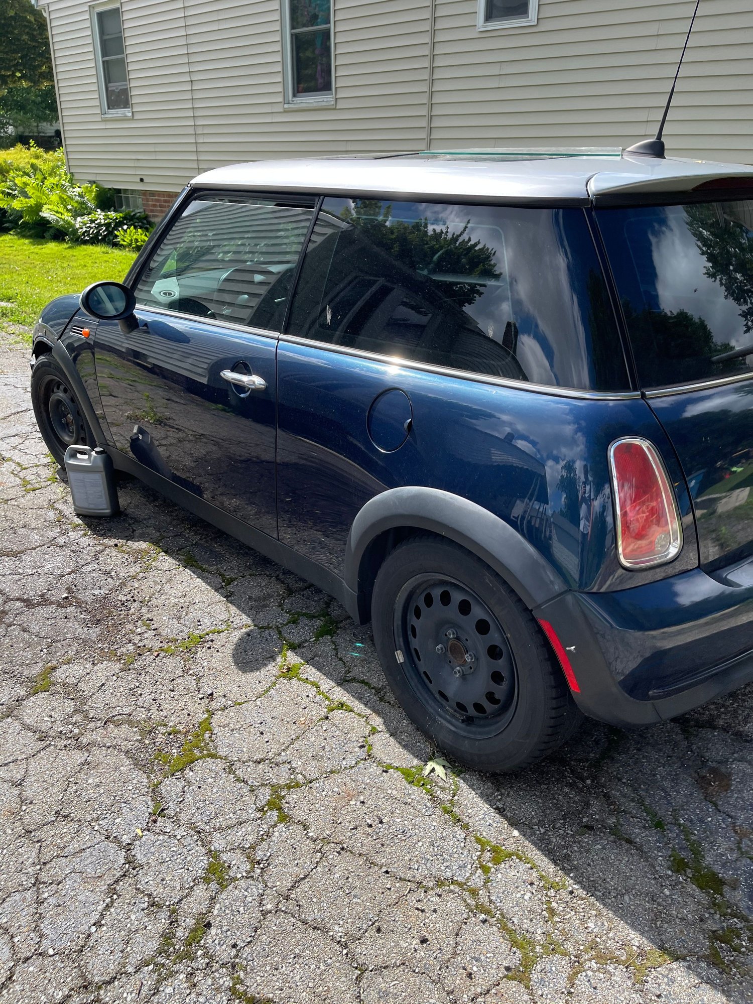 2006 Mini R50: "Mk I" Mini One & Cooper - Parting out 06 R50 Cooper w/ 6 speed swap - Willoughby, OH 44094, United States