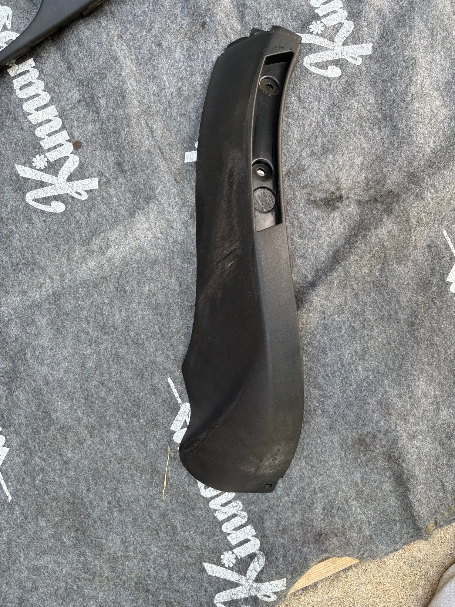 Exterior Body Parts - GENUINE 2006 MINI GP Rear Bumper Edge Trim - Used - 2006 Mini Cooper - Cedar Park, TX 78641, United States