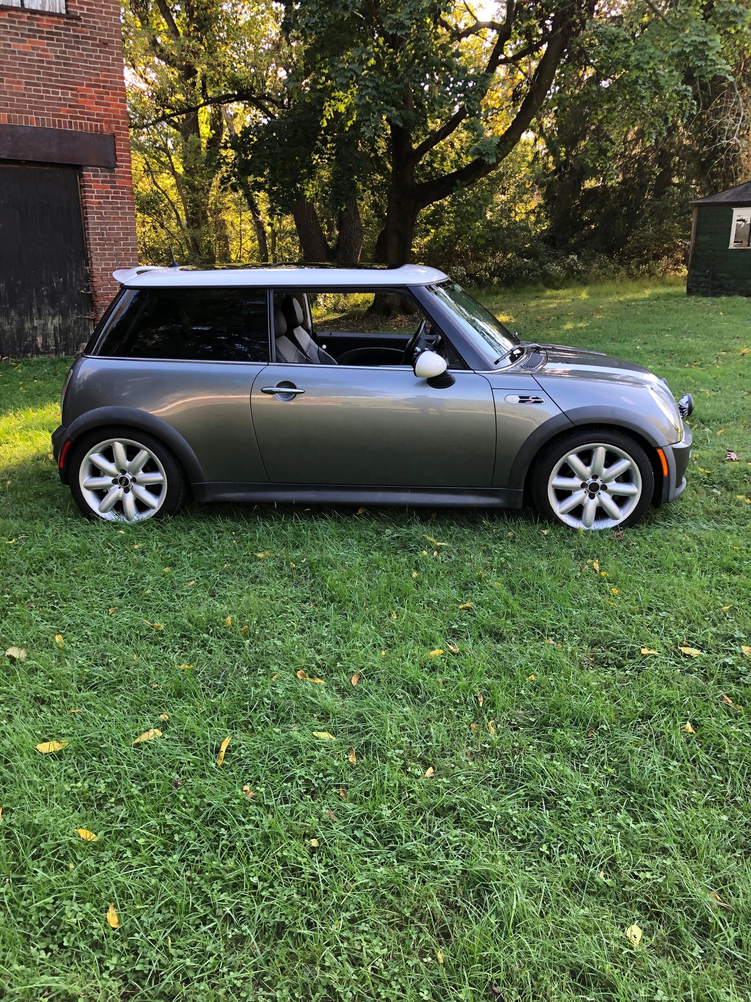 2002 Mini Cooper - 2002 R53 MINI Cooper S - Used - VIN WMWRE33472TD56388 - 71,000 Miles - 4 cyl - 2WD - Manual - Hatchback - Gray - Mount Holly, NJ 08060, United States