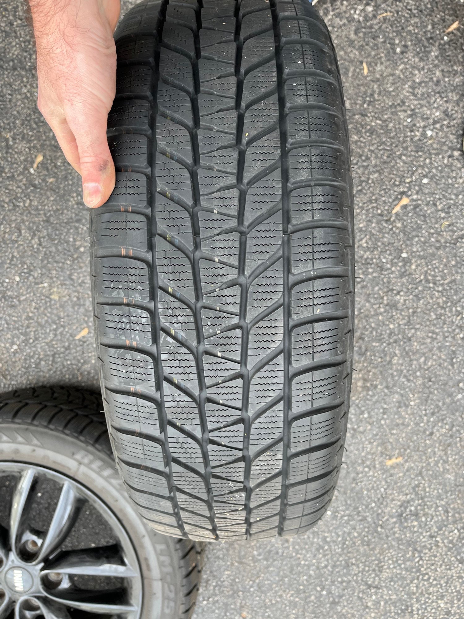 Wheels and Tires/Axles - Mini Countryman Balck Wheels and Tires - Used - 2012 to 2015 Mini Cooper Countryman - Lake Bluff, IL 60044, United States