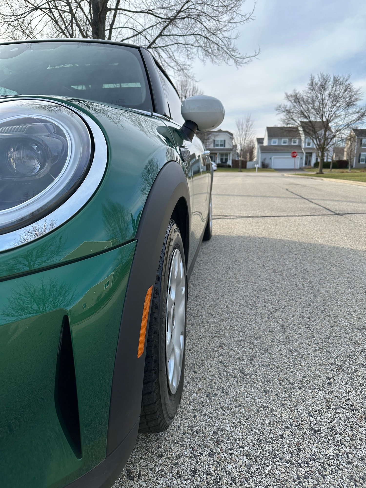 2024 Mini F56: Mini Hatch/Hardtop - 2024 Mini Cooper Hardtop 3-door 6spd - Green on Tan with Low Miles! - Used - VIN WMW33DH08R2U53099 - 12,900 Miles - 3 cyl - 2WD - Manual - Hatchback - Other - Madison, WI 53705, United States