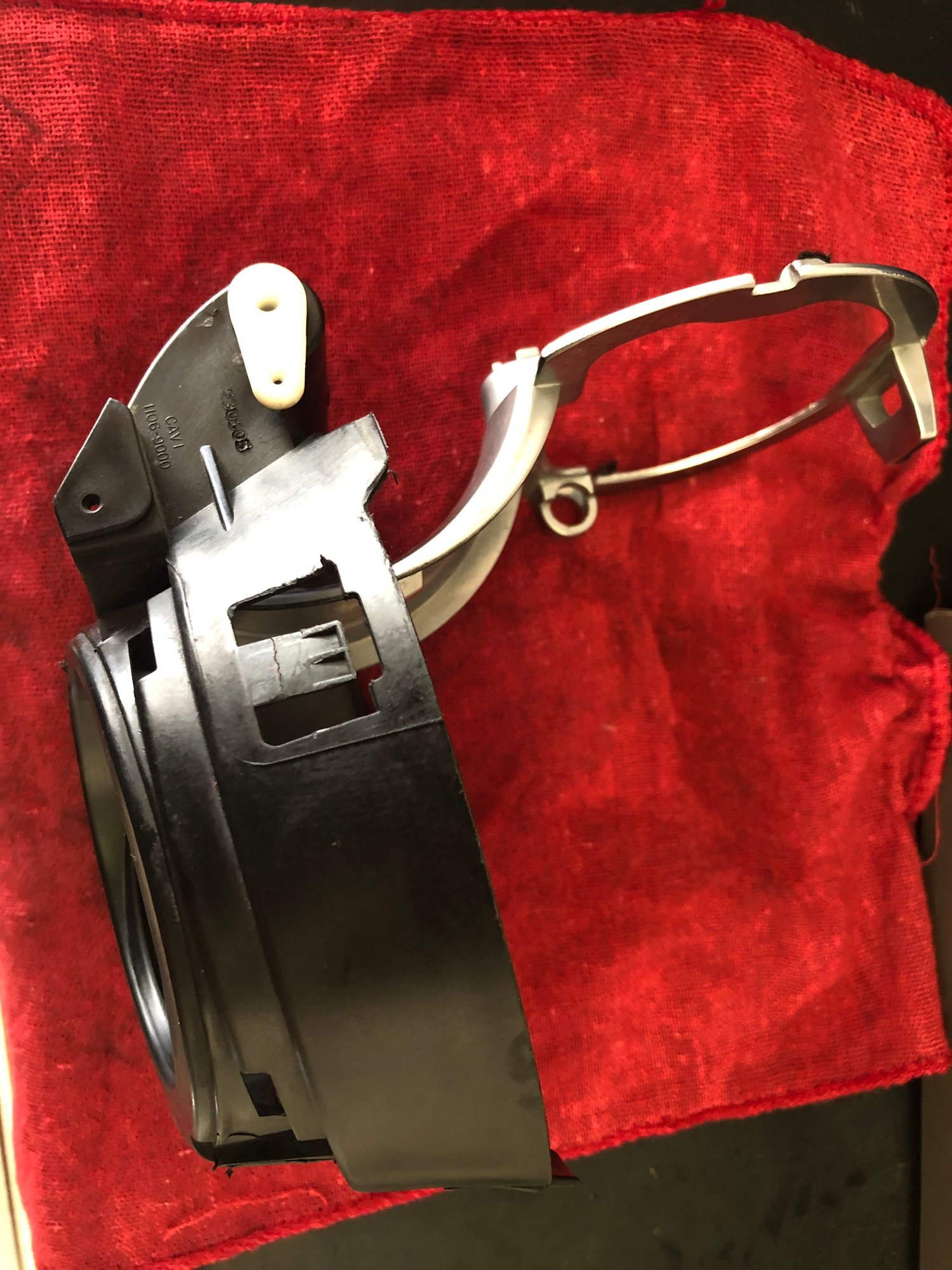 Exterior Body Parts - Gas cap hinge - Used - 2002 to 2006 Mini Cooper - Austin, TX 78738, United States