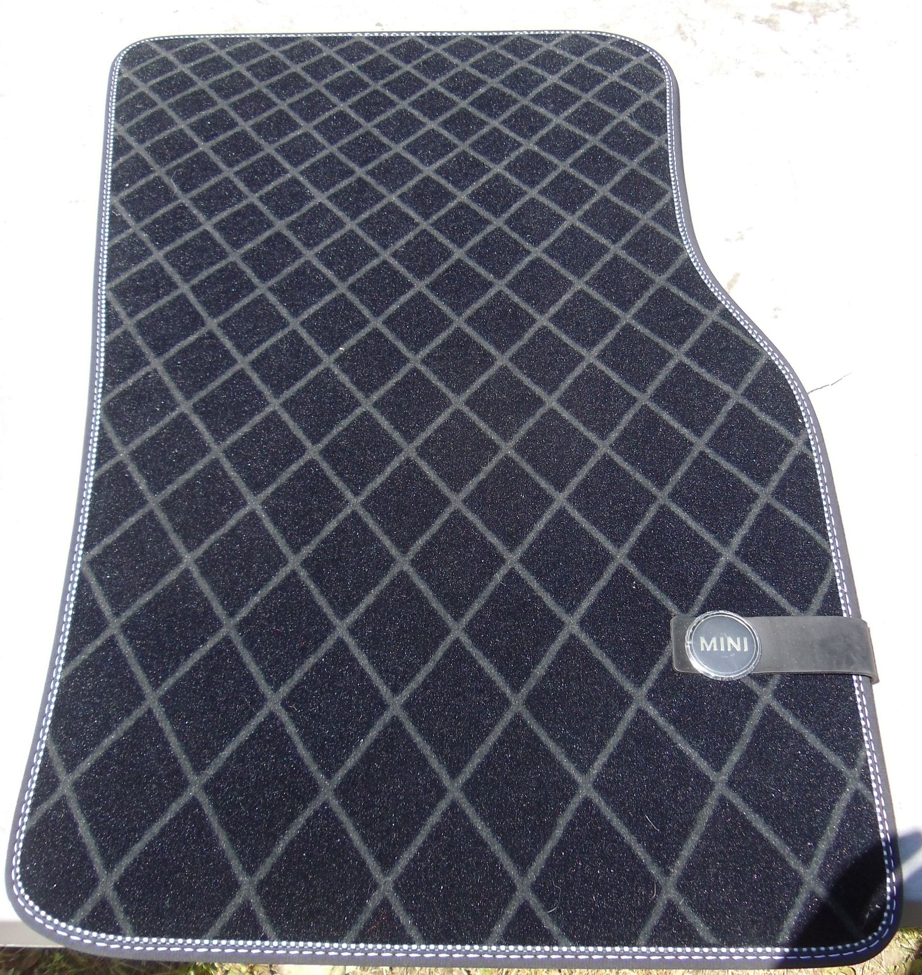 FS Carpeted Floor Mats Essential Black Front North American