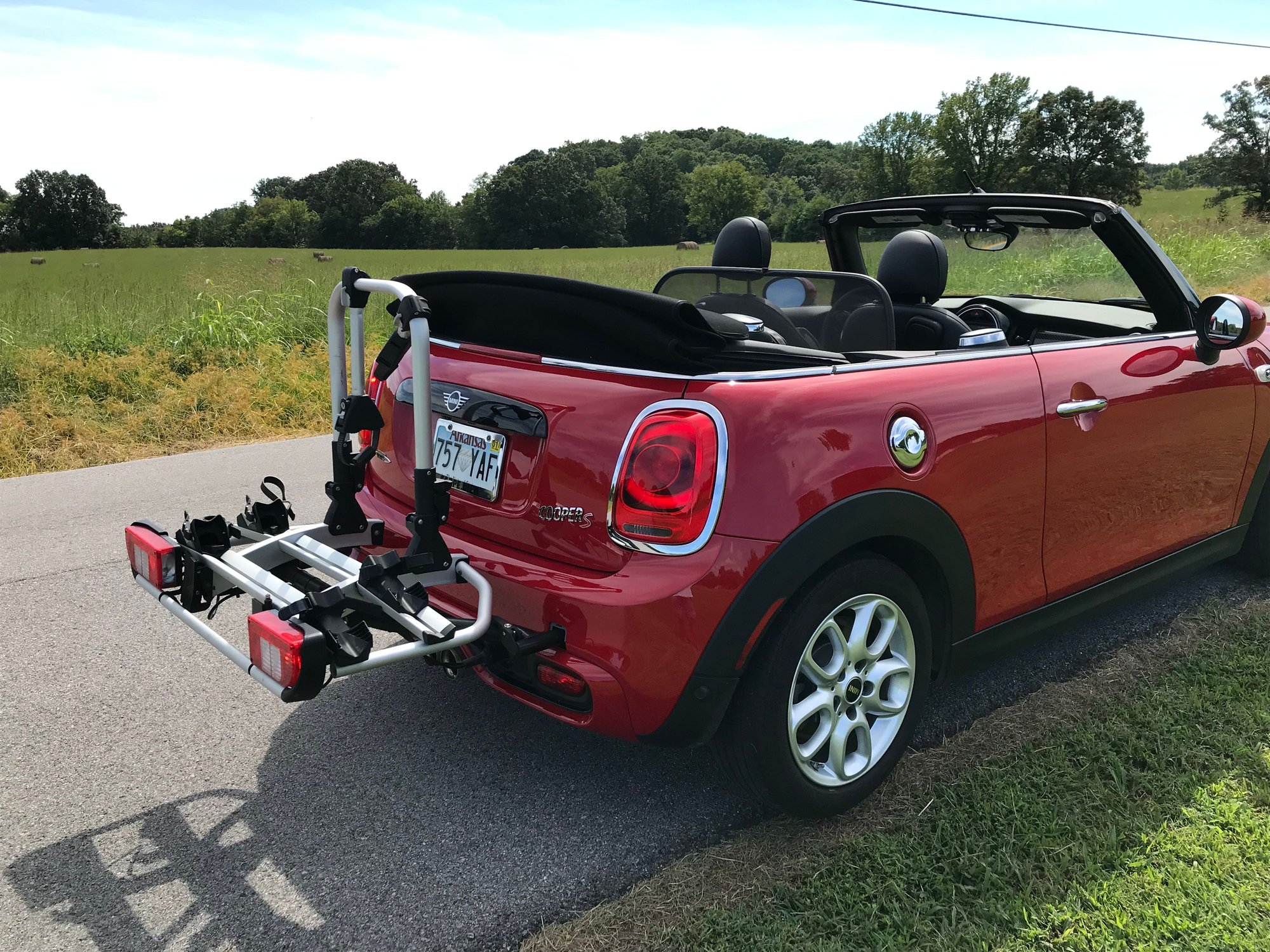 2019 Mini Convertible - 2019 Red Minicooper S convertible - Used - VIN WMWWG9C58K3F66488 - 33,557 Miles - 4 cyl - 2WD - Manual - Convertible - Red - Batesville, AR 72501, United States