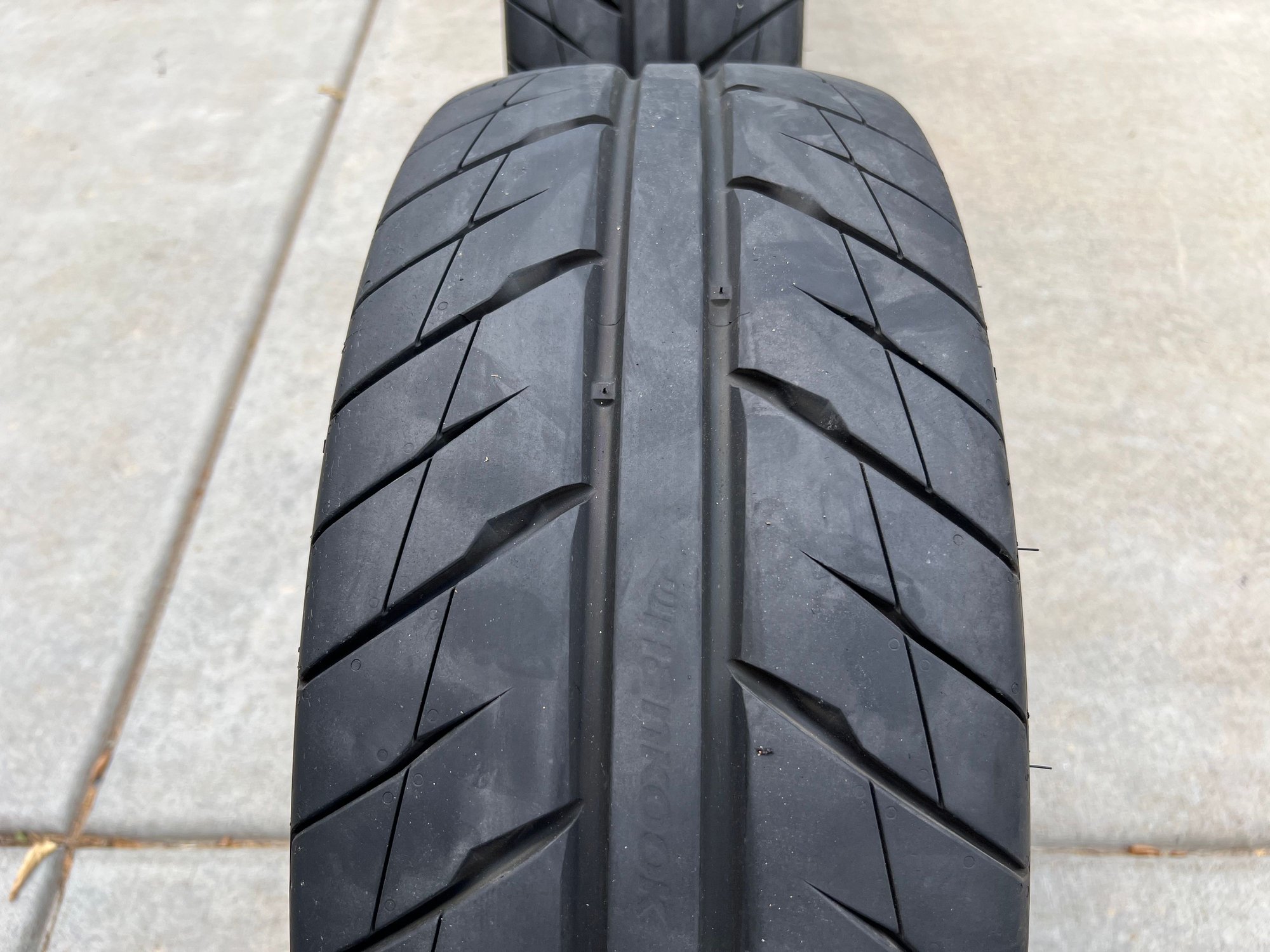 Wheels and Tires/Axles - R112 Wheels With Near New Hankook Ventus RS4 Tires and TPMS Monitors - Used - 2002 to 2013 Mini All Models - 0  All Models - Derby, KS 67037, United States
