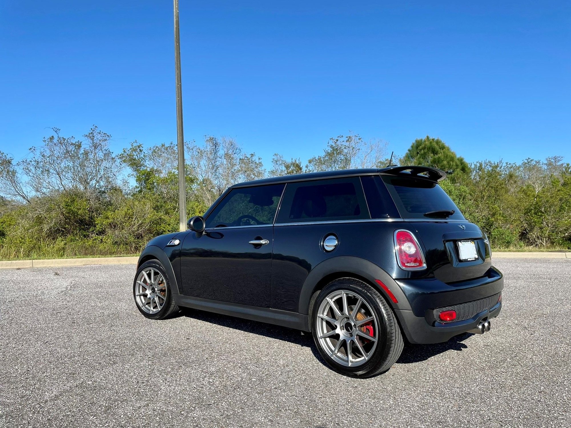 2007 Mini R56: "Mk II" Mini Hatch/Hardtop range - 2007 Mini Cooper S...Well Maintained - Used - VIN WMWMF73587TL86267 - 122,000 Miles - 4 cyl - 2WD - Manual - Hatchback - Black - Orlando, FL 32832, United States