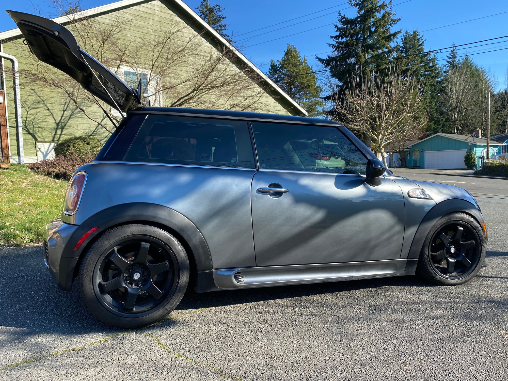 2007 Mini R56: "Mk II" Mini Hatch/Hardtop range - FS: 2007 MCS w JCW kit & exhaust - Used - VIN WMWMF73567TT83531 - 165,000 Miles - 4 cyl - 2WD - Manual - Hatchback - Gray - Lynnwood, WA 98037, United States