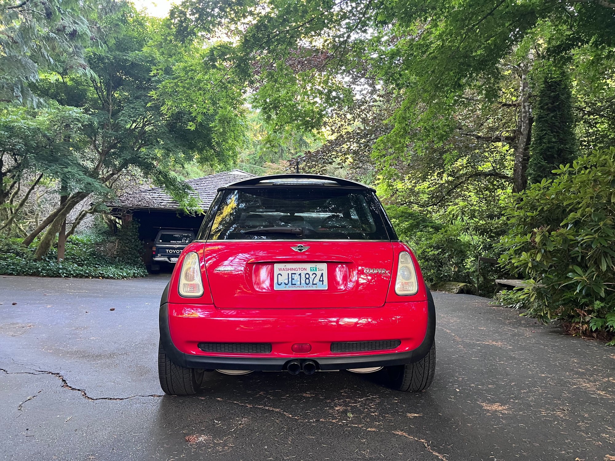2006 Mini R53: "Mk I" Mini Cooper S - 2006 R53 Factory JCW - Dark Silver - Used - VIN WMWRE33576TN29144 - 83,000 Miles - 4 cyl - 2WD - Manual - Hatchback - Silver - Bellingham, WA 98229, United States