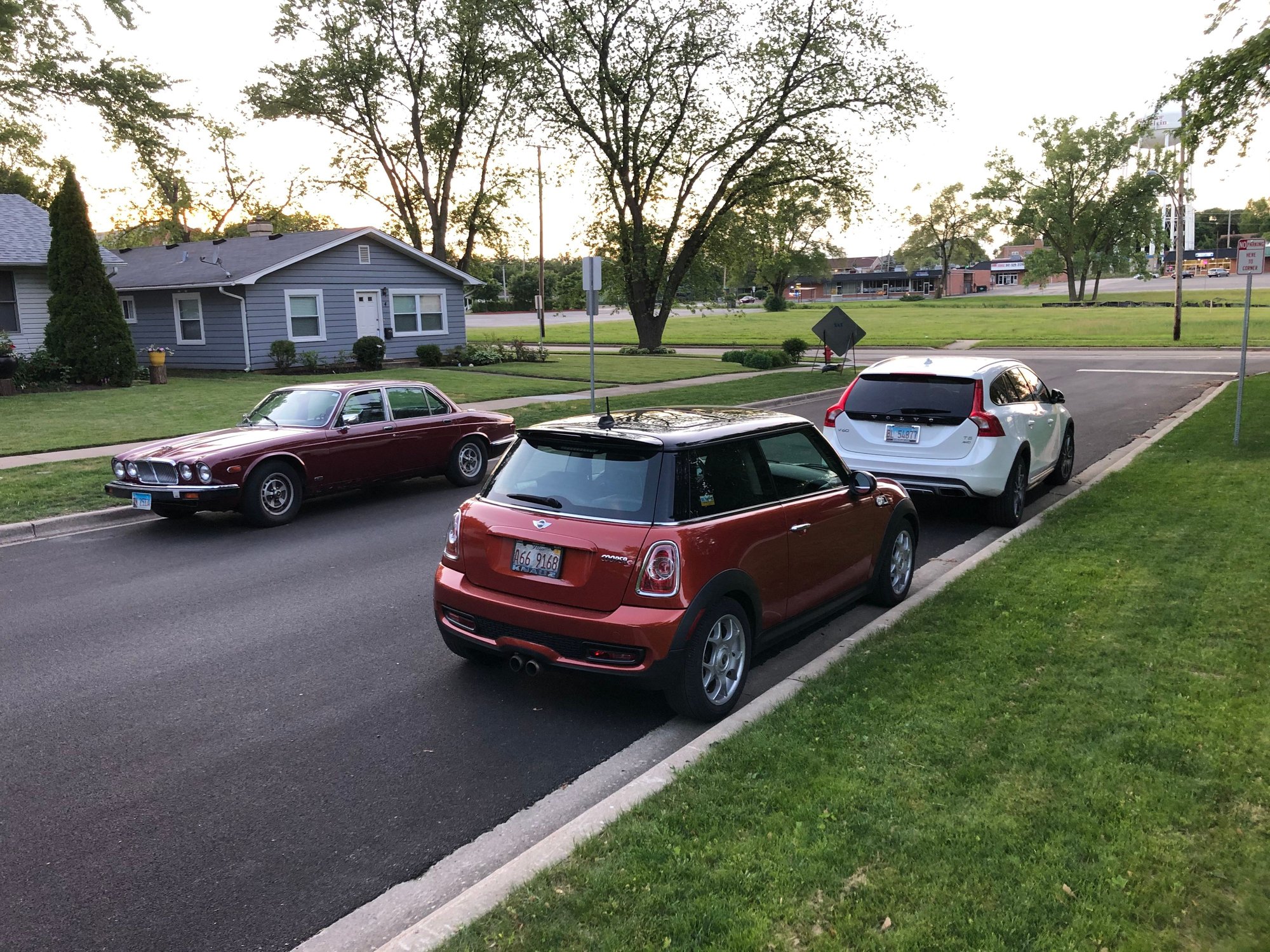 2013 Mini R56: "Mk II" Mini Hatch/Hardtop range - Beautiful manual ORANGE 2013 MCS - Used - VIN WMWSV3C55DT476121 - 125,000 Miles - 4 cyl - 2WD - Manual - Hatchback - Orange - Mundelein, IL 60060, United States