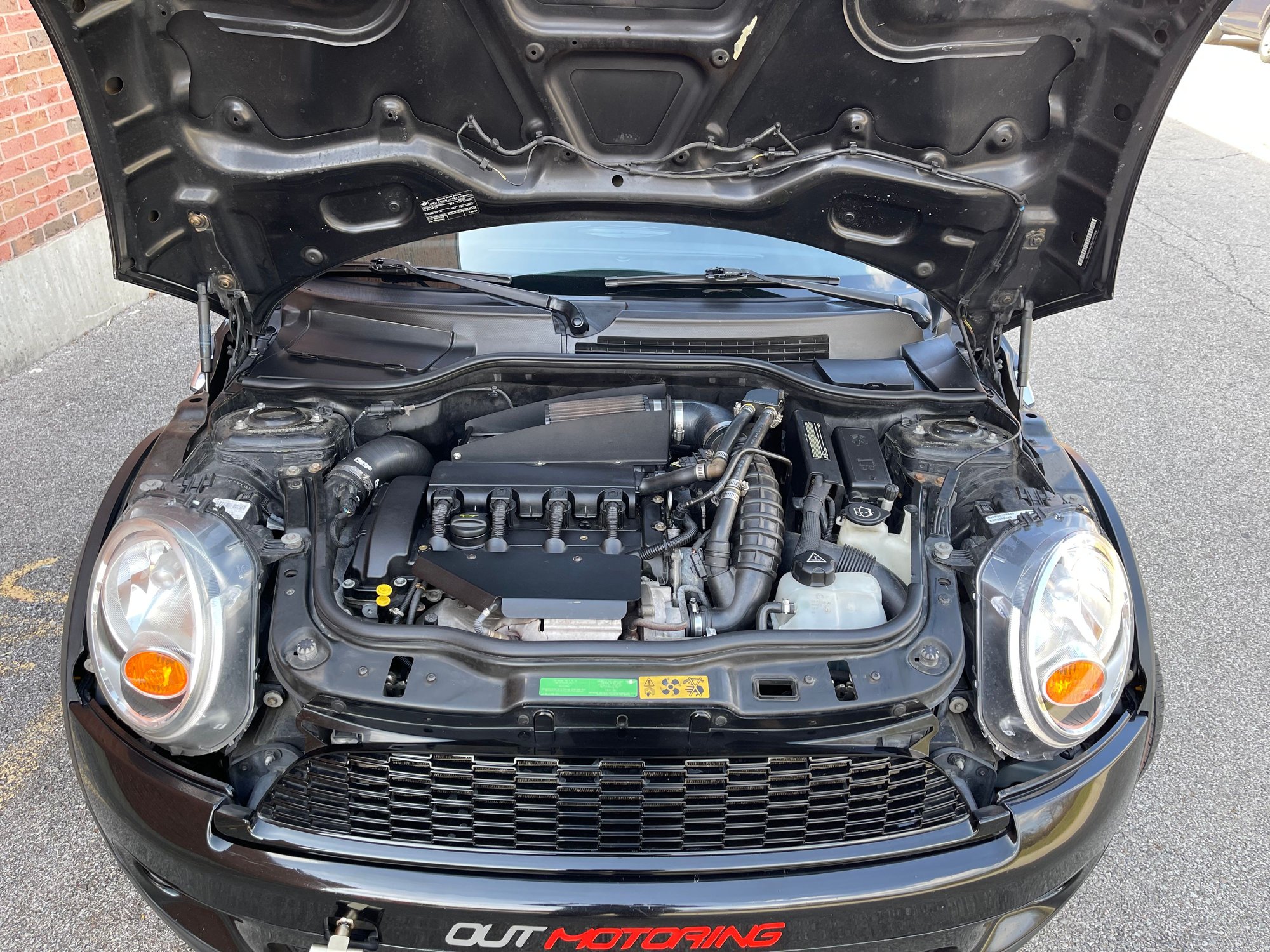 2009 Mini R55: "Mk II" Mini Clubman - 09 Clubman S - Used - VIN WMWMM33579TP74026 - 175,200 Miles - 4 cyl - 2WD - Manual - Wagon - Black - Cincinnati, OH 45255, United States