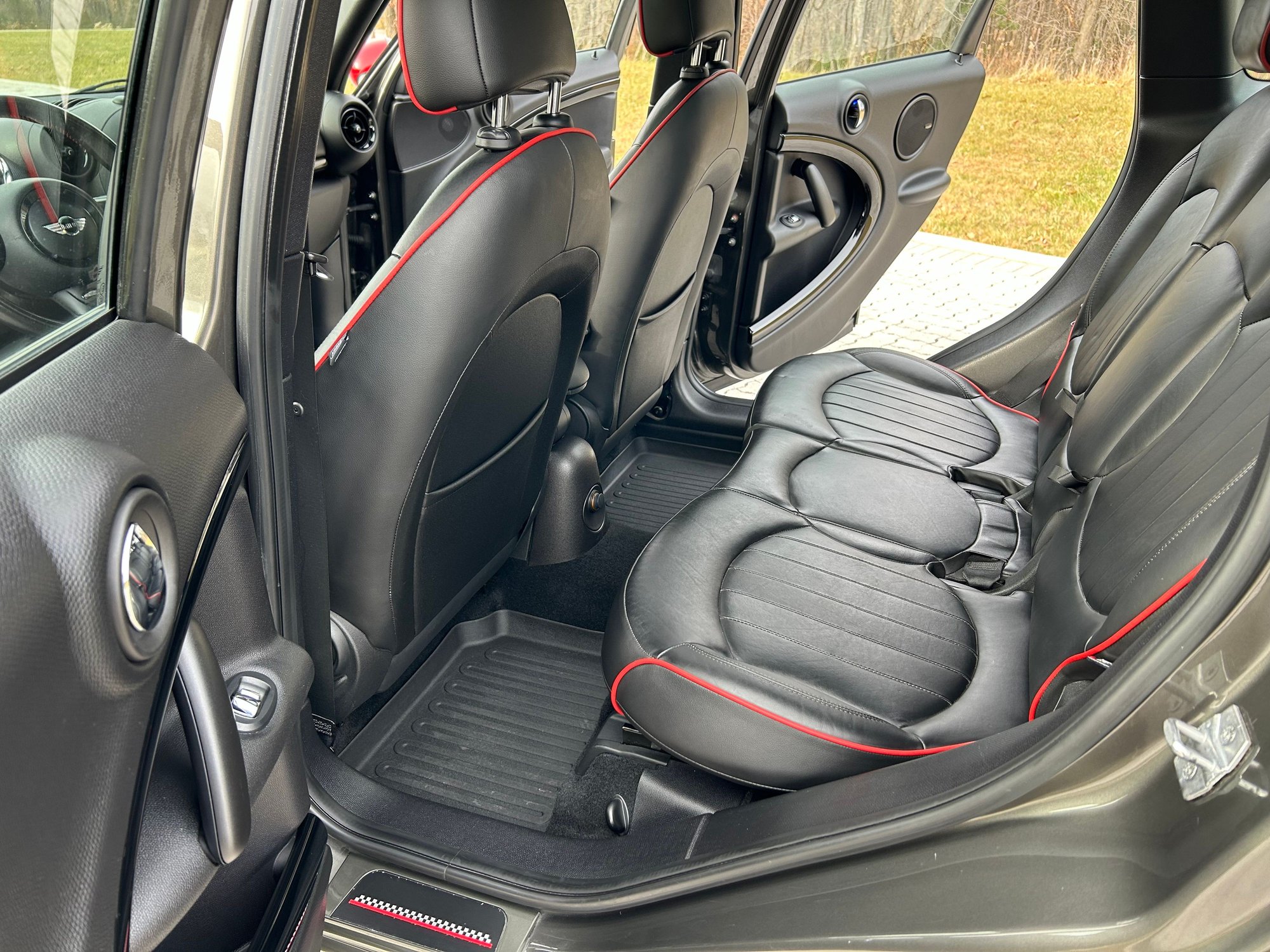 2013 Mini R60: Countryman - 2013 Countryman JCW - 72k miles - Used - VIN WMWXD1C50DWM28618 - 72,549 Miles - 4 cyl - Manual - SUV - Gray - Palmerton, PA 18071, United States