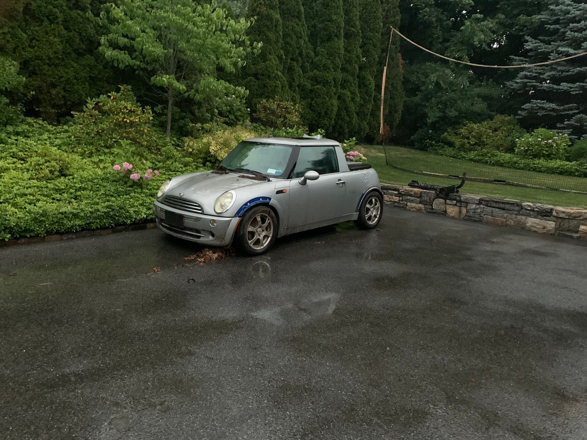 2006 Mini R50: "Mk I" Mini One & Cooper - 2 Mini pickups *redbull editions* - Used - VIN WMWRC335X6TJ78106 - 59,382 Miles - 4 cyl - 4WD - Automatic - Truck - Silver - Scarsdale, NY 10583, United States