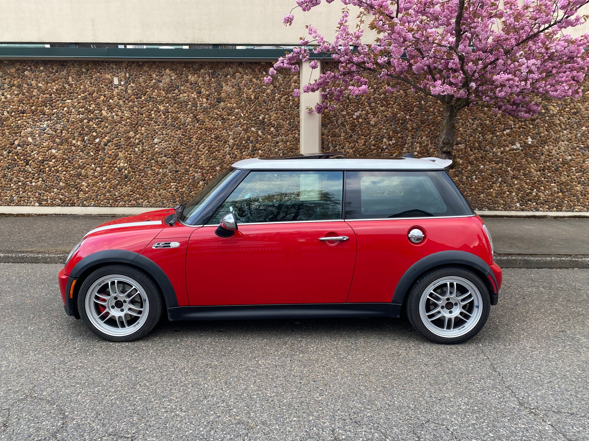 2005 Mini R53: "Mk I" Mini Cooper S - 52k mile 2005 JCW - Used - VIN WMWRE33515TL11845 - 52,500 Miles - 4 cyl - 2WD - Manual - Coupe - Red - Portland, OR 97219, United States