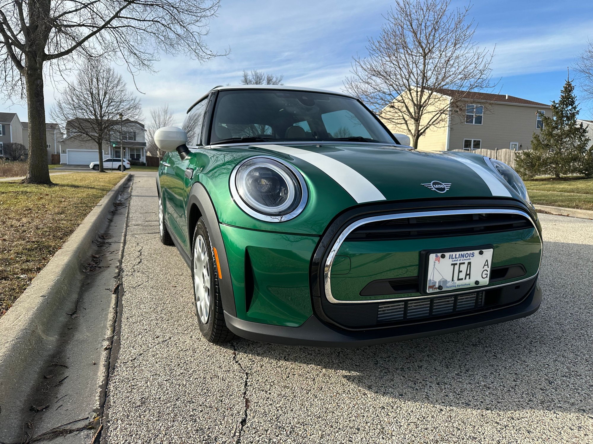 2024 Mini F56: Mini Hatch/Hardtop - 2024 Mini Cooper Hardtop 3-door 6spd - Green on Tan with Low Miles! - Used - VIN WMW33DH08R2U53099 - 12,900 Miles - 3 cyl - 2WD - Manual - Hatchback - Other - Madison, WI 53705, United States