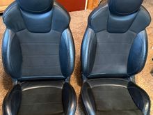 Both seats together 